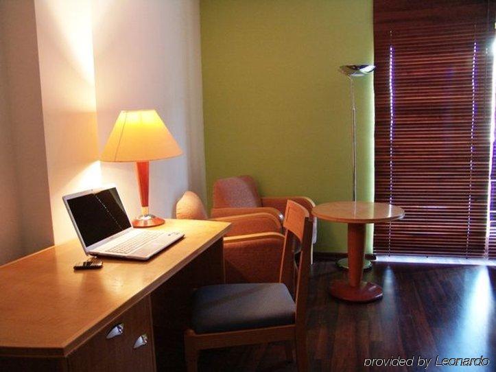 Green Energy Rooms Krasków Oda fotoğraf